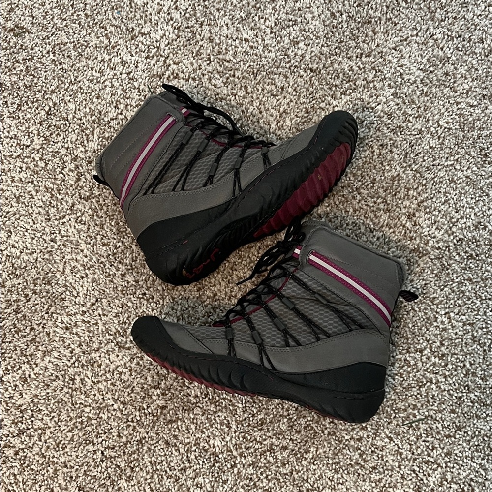 J-41 Kansas Weather-Ready Faux Fur Winter Boots - Picture 12 of 12